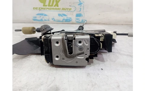 Broasca stanga fata a2047201535 Mercedes Benz C-Class W204/S204 (2007 - 2012) - imagine 2