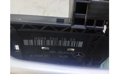 Maner exterior a2047601634 Mercedes Benz C-Class W204/S204 (2007 - 2012) - imagine 3