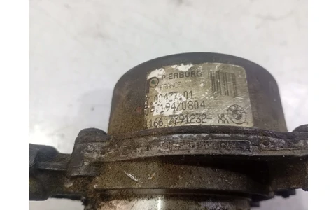 Pompa vacuum 11667791232 BMW Seria 5 E60/E61 (2003 - 2007) - imagine 3