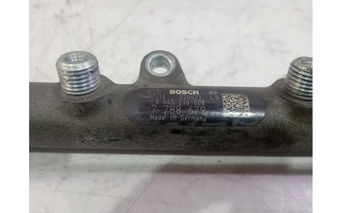 Rampa injectoare 7788679 BMW Seria 5 E60/E61 (2003 - 2007) - imagine 3