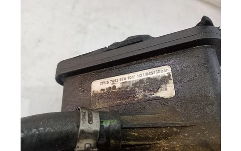Pompa servodirectie 7693974101 BMW Seria 5 E60/E61 (2003 - 2007) - imagine 5
