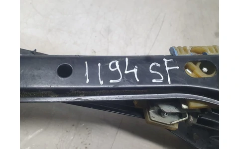 Macara geam stanga fata 980873101 Volkswagen Passat B6 (2005 - 2010) - imagine 3