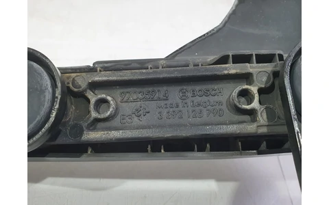 Brat stergator parbriz dreapta 7p0955410b Porsche Cayenne 958 (2010 - 2014) - imagine 3