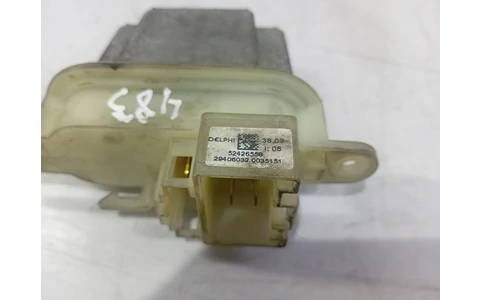 Rezistenta trepte 52426558 Renault Laguna 3 (2007 - 2011) - imagine 3