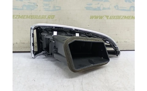 Grila ventilatie bord BM51-A018B09CF Ford Focus 3 (2011 - 2015) - imagine 2