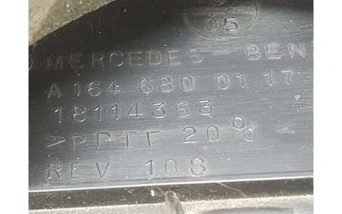 Ornament bord A1646800117 Mercedes Benz ML W164 (2005 - 2008) - imagine 2