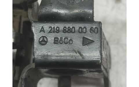 Broasca capota A2198800060 Mercedes Benz ML W164 (2005 - 2008) - imagine 2