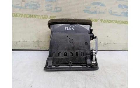 Grila ventilatie bord 3C1819702E Volkswagen Passat B6 (2005 - 2010) - imagine 2