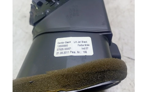 Grila ventilatie bord 13300560 Opel Astra J (2009 - 2012) - imagine 4
