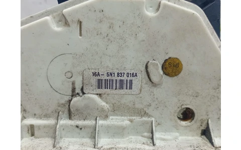 Broasca dreapta fata 5n1837016a Volkswagen Passat CC 1 (2008 - 2012) - imagine 2