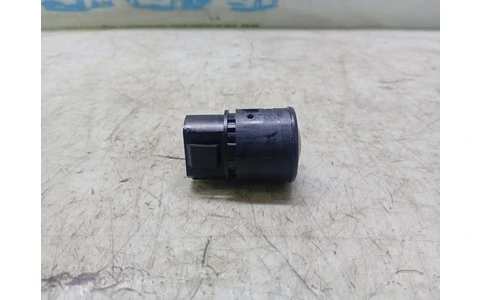 Buton start stop 107959c Renault Fluence 1 (2009 - 2013) - imagine 2