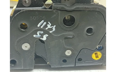 Broasca stanga spate 8E0839015AA Audi A4 B7 (2004 - 2008) - imagine 3