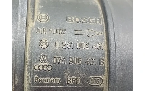 Debitmetru aer 074906461B Audi A4 B7 (2004 - 2008) - imagine 4