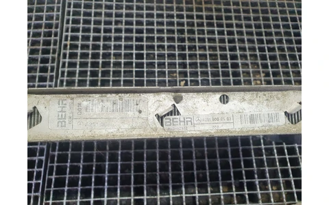 Radiator apa a2515000103 Mercedes Benz R-Class W251 (2005 - 2010) - imagine 2