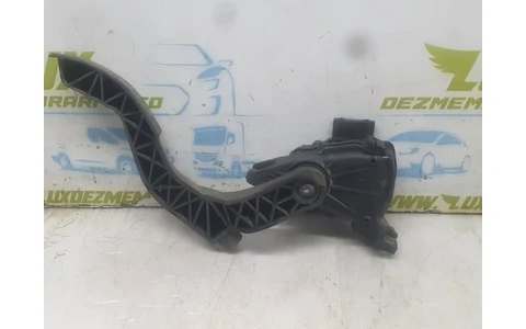 Pedala acceleratie 8D1721523J Volkswagen Passat B5.5 (facelift) (2000 - 2005) - imagine 2