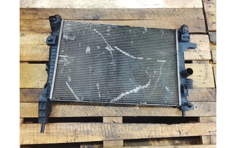 Radiator apa bv61-8005-bb Ford Focus 3 (2011 - 2015) - imagine 2