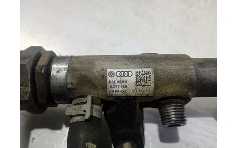 Rampa injectoare 03l089n Volkswagen Passat B7 (2010 - 2015) - imagine 3