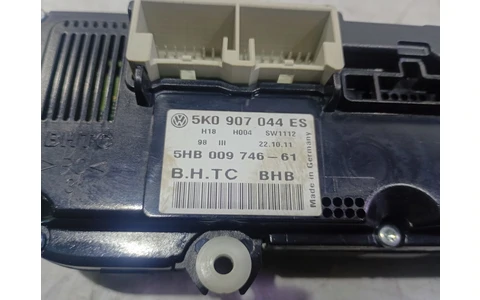 Panou clima ac 5k0907044es Volkswagen Passat B7 (2010 - 2015) - imagine 3