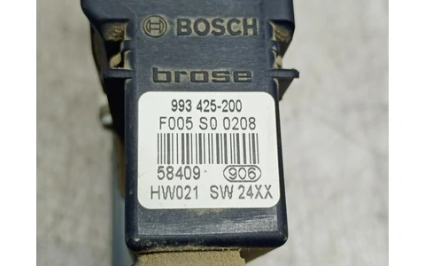 Motoras geam dreapta spate 1K0959704F Volkswagen Golf 5 (2003 - 2009) - imagine 3