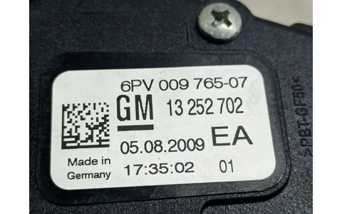 Pedala acceleratie 13252702 Opel Astra J (2009 - 2012) - imagine 3