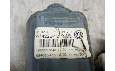 Motoras geam dreapta spate 1K0959704AB Volkswagen Passat B6 (2005 - 2010) - imagine 4