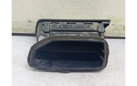 Grila ventilatie bord 3C1819702E Volkswagen Passat B6 (2005 - 2010) - imagine 2