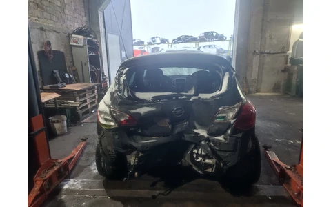 Opel Astra J (2009 - 2012) - imagine 4