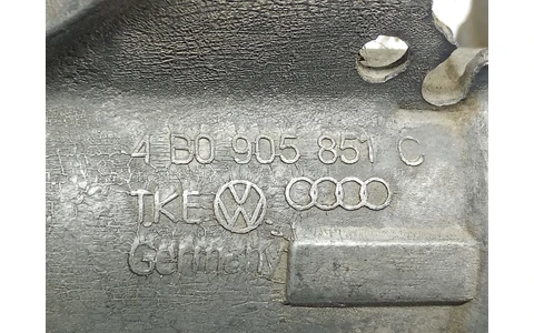 Contact cu cheie 4B0905851C Volkswagen Golf 4 (1997 - 2006) - imagine 2