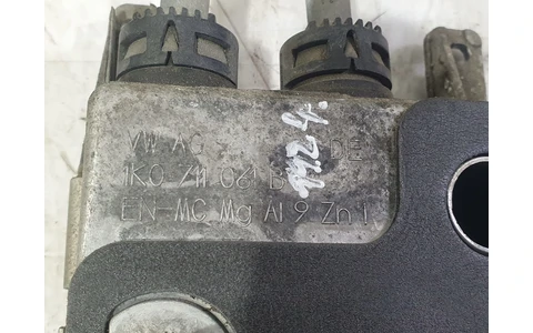 Timonerie manuala 6 trepte 1k0711061b Volkswagen Golf 5 (2003 - 2009) - imagine 3