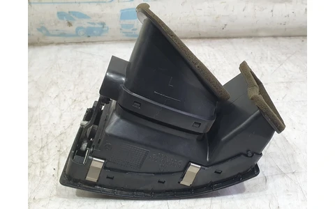 Grila ventilatie bord 6q0819703 Volkswagen Polo 4 (9N) (2001 - 2005) - imagine 2