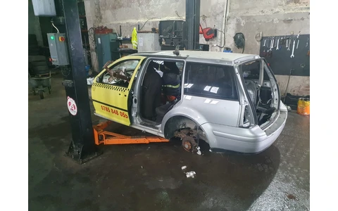 Volkswagen Golf 4 (1997 - 2006) - imagine 1