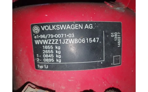 Volkswagen Golf 4 (1997 - 2006) - imagine 7
