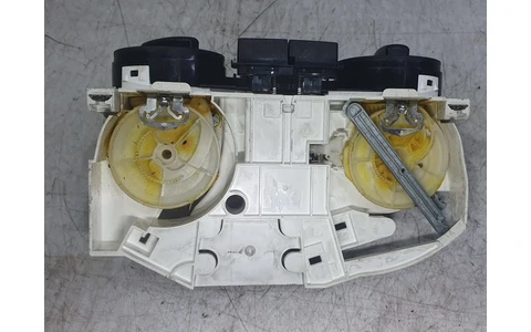 Panou clima ac 1J0820045f Volkswagen Golf 4 (1997 - 2006) - imagine 3