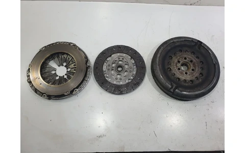 Kit ambreiaj volanta cu masa dubla 3082001409 Volkswagen Golf 5 (2003 - 2009) - imagine 3