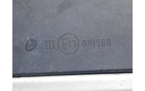 Oglinda dreapta E13010880 Volkswagen Golf 5 (2003 - 2009) - imagine 3