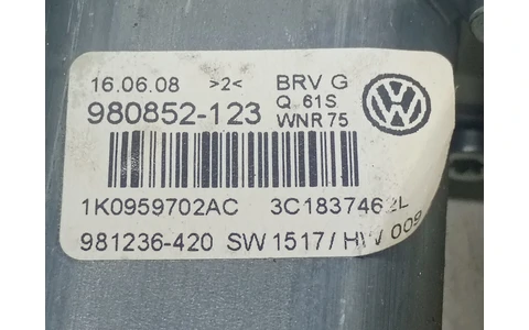 Motoras geam dreapta fata 3C1837462L Volkswagen Passat B6 (2005 - 2010) - imagine 4