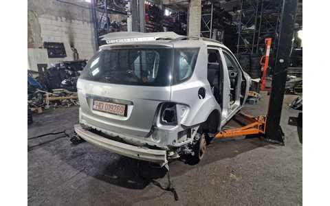 Mercedes Benz ML W164 (2005 - 2008) - imagine 2