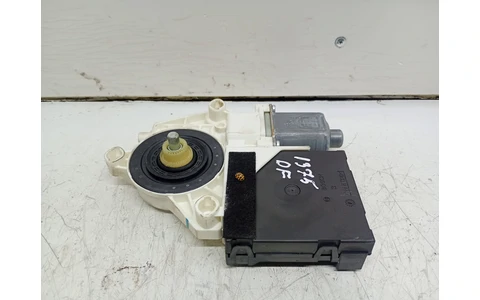 Motoras geam dreapta fata 1K5837402AH Volkswagen Golf 5 (2003 - 2009) - imagine 2