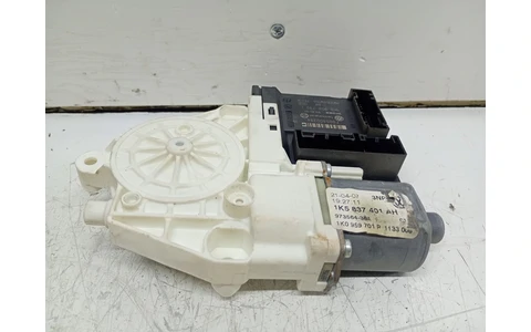 Motoras geam stanga fata 1k5837401ah Volkswagen Golf 5 (2003 - 2009) - imagine 2