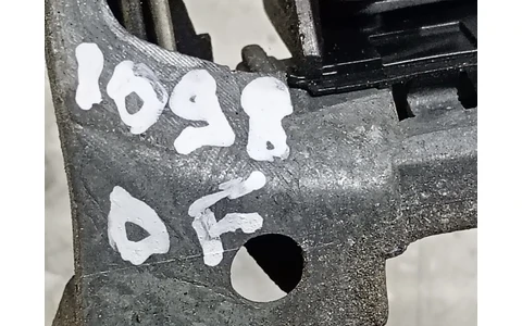 Suport maner exterior 1Z0839885 Volkswagen Golf 5 (2003 - 2009) - imagine 3