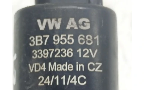 Pompa vas lichid parbriz 3B7955681 Volkswagen Golf 6 (2008 - 2015) - imagine 3