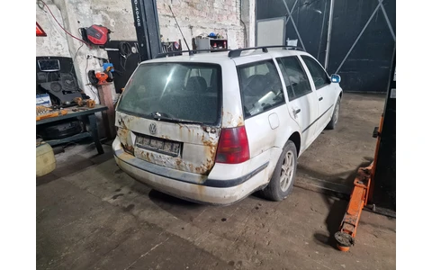 Volkswagen Golf 4 (1997 - 2006) - imagine 2