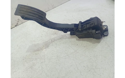 Pedala acceleratie 4m51-9f836-ak Ford Focus 2 (facelift) (2008 - 2011) - imagine 2