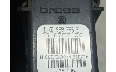 Motoras geam stanga spate 1k0959795E Volkswagen Golf 5 (2003 - 2009) - imagine 4