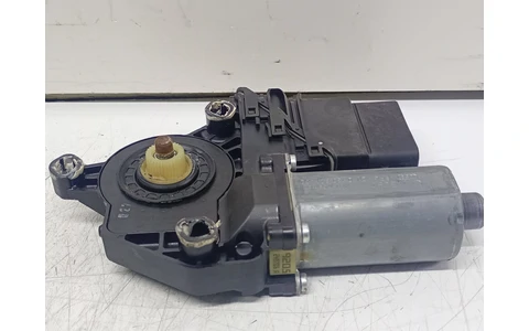 Motoras geam dreapta spate 1k0959704 Volkswagen Golf 5 (2003 - 2009) - imagine 2