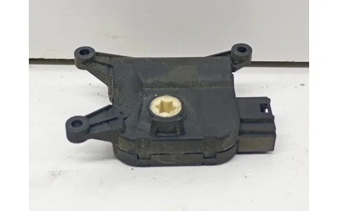 Motoras clapeta mixaj aer 0132801362 Volkswagen Golf 5 (2003 - 2009) - imagine 2