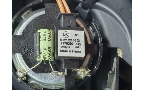 Fata usa stanga spate Mercedes Benz GLA-Class X156 (2013 - 2017) - imagine 3