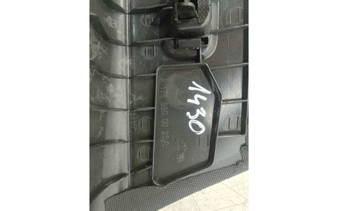 Ornament parbriz a1766900025 Mercedes Benz GLA-Class X156 (2013 - 2017) - imagine 3