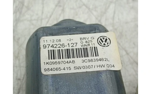 Motoras geam dreapta spate 3C9839462L Volkswagen Passat B6 (2005 - 2010) - imagine 3