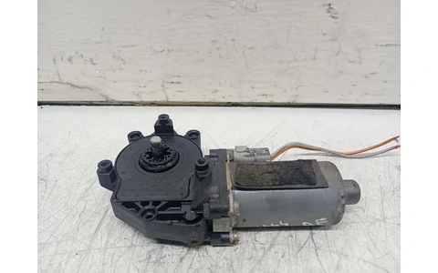 Motoras geam dreapta fata Volkswagen Passat B6 (2005 - 2010) - imagine 2